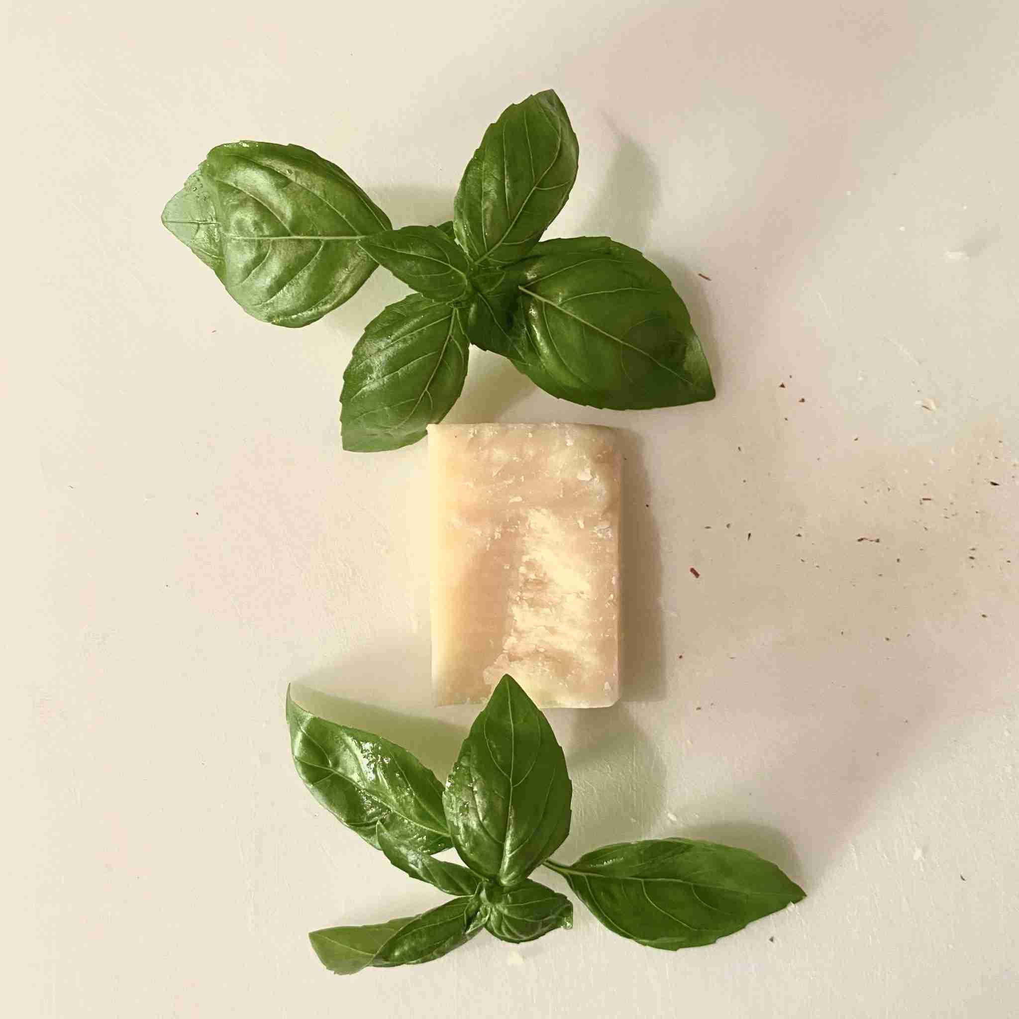 Pesto di basilico con le mandorle